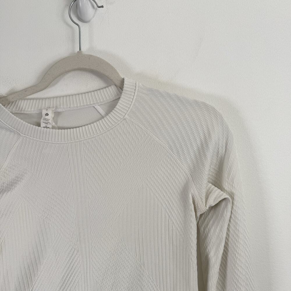 Lululemon Rest Less Ribbed Pullover White Long Sleeve Thumbholes Gym Womens 8 - Picture 3 of 7
